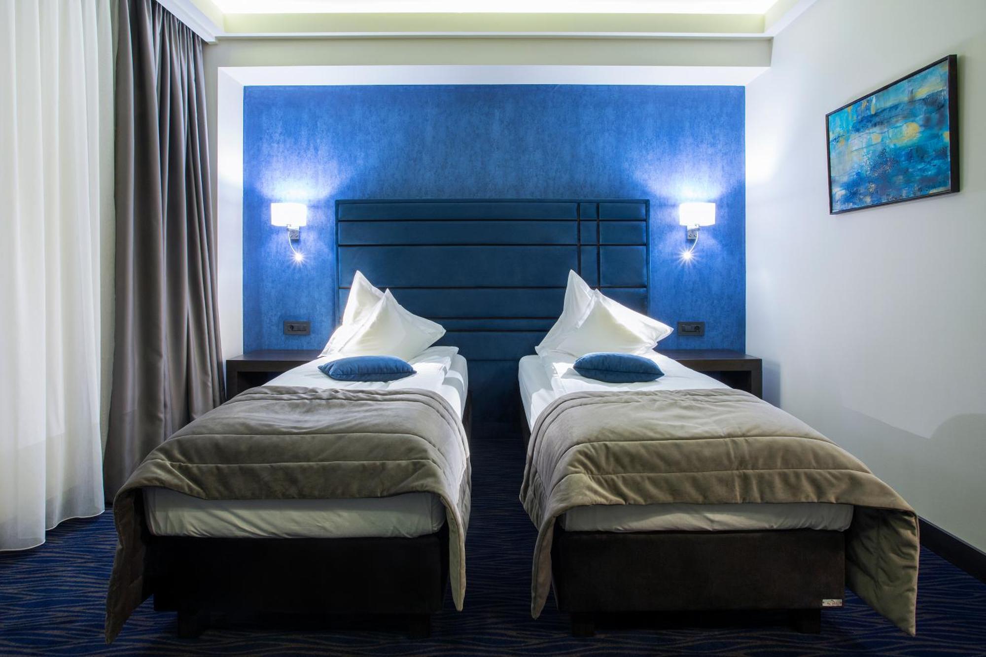 Hotel Old Town 4*